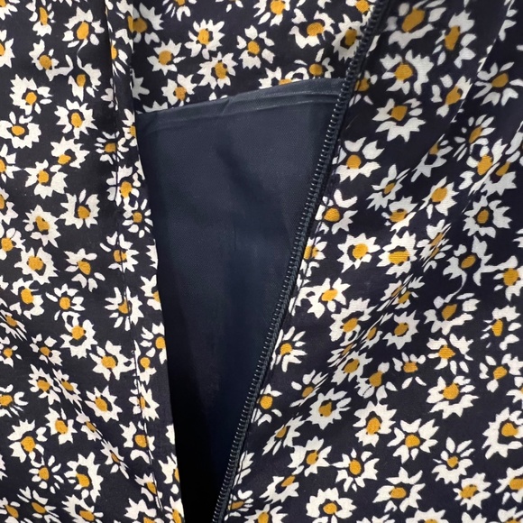 Daisy print maxi dress - Picture 13 of 13